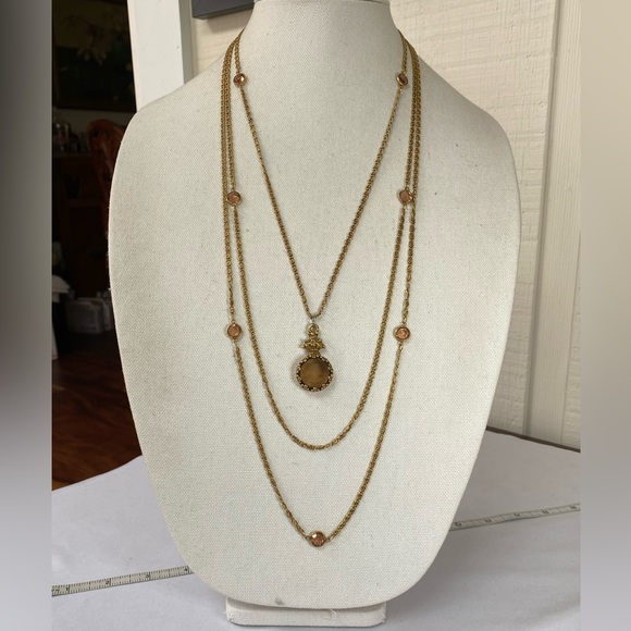 Vintage Goldette NY Three Strand Intaglio Glass Cameo Necklace - Picture 3 of 7